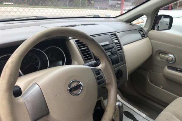 2011 Nissan Versa